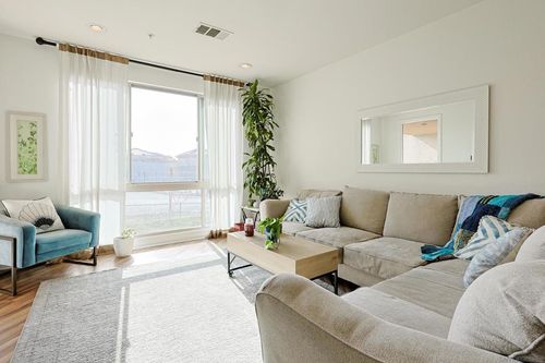 unit-229-3887 Pell Pl, San Diego, CA, 92130-4152 | Card Image