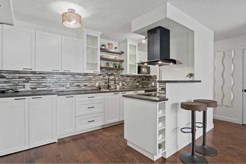 105-123 24 Ave Sw, Calgary, AB, T2S0J8 | Card Image