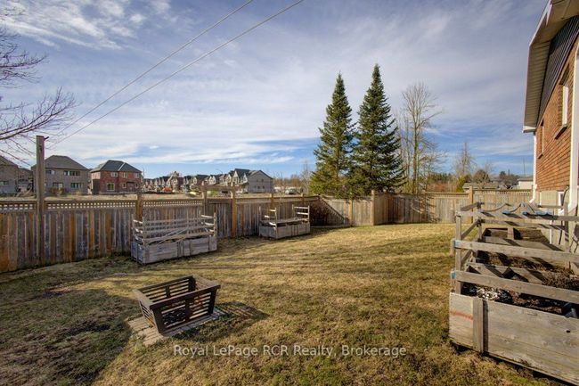 174 Conestoga St N, House other with 5 bedrooms, 2 bathrooms and 4 parking in Arthur ON | Image 44