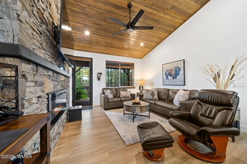 3985 W Cooley Street, Show Low, AZ, 85901 | Card Image