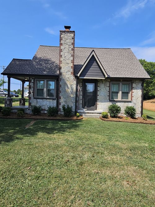 140 Shivel Dr, Hendersonville, TN, 37075-3517 | Card Image