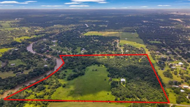 250 County Road 498, Home with 3 bedrooms, 2 bathrooms and 6 parking in Sweeny TX | Image 22