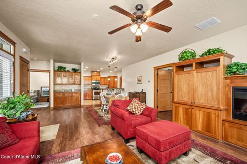 apt-9-4453 Greenchain Loop, Coeur D Alene, ID, 83814-5394 | Card Image