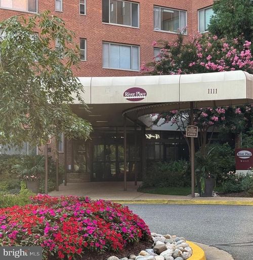 928-1111 Arlington Blvd, ARLINGTON, VA, 22209-3231 | Card Image