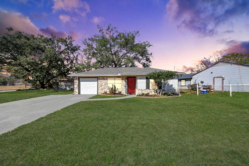 201 Delta St, Pasadena, TX, 77506-2943 | Card Image
