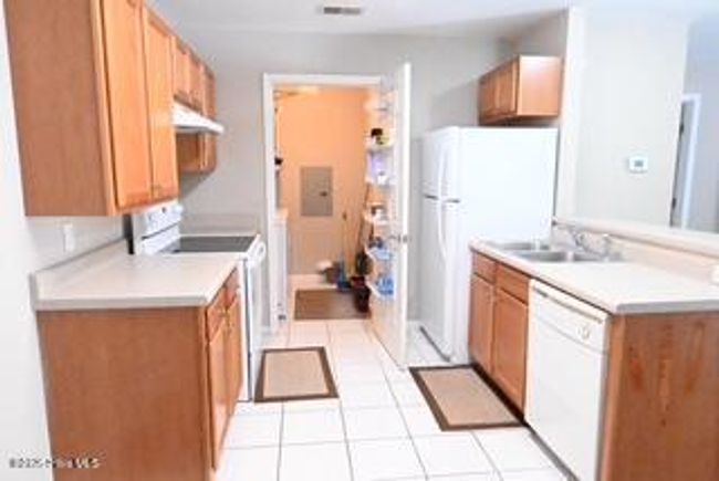 UNIT-6 - 5610 Carolina Beach Rd, Condo with 2 bedrooms, 2 bathrooms and null parking in Wilmington NC | Image 8