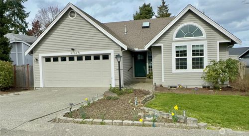 3727 N Bristol Street, Tacoma, WA, 98407 | Card Image