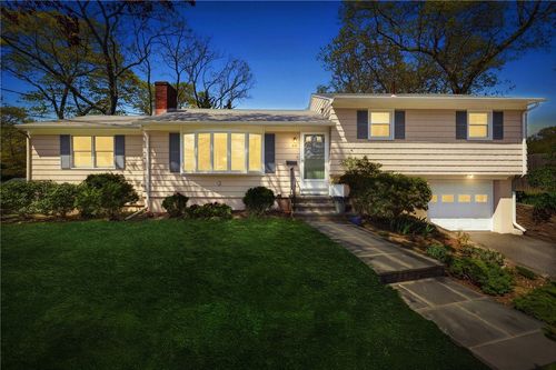 99 Terrace Drive, East Greenwich, RI, 02818 | Card Image