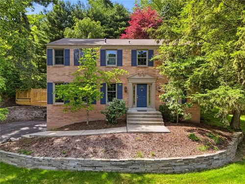 303 Cornwall Dr, Pittsburgh, PA, 15238-2643 | Card Image