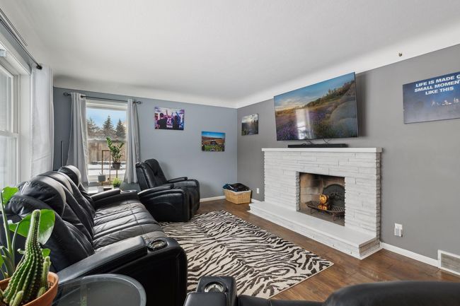 Wood burning fireplace | Image 5