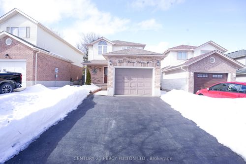 333 Rosette Dr, Waterloo, ON, N2K3W7 | Card Image