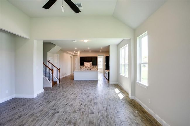 150 Raptor Beak Way, House other with 3 bedrooms, 3 bathrooms and 2 parking in Cedar Creek TX | Image 6