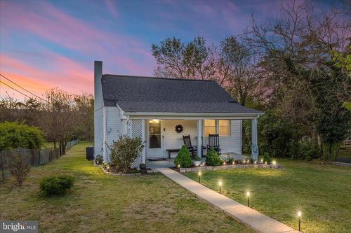 654 Capon Rd, STRASBURG, VA, 22657-3637 | Card Image