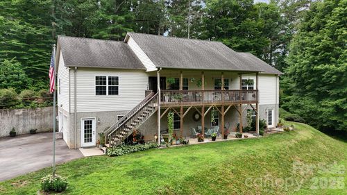 90 King Rd, Weaverville, NC, 28787-9351 | Card Image