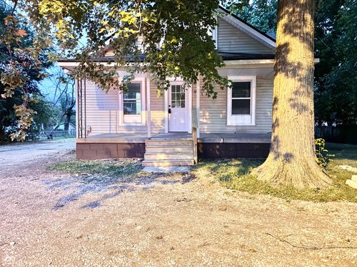 902 Vandalia St, Crawfordsville, IN, 47933-3668 | Card Image