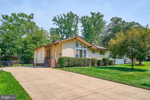 8510 Cottage St, VIENNA, VA, 22180-7035 | Card Image