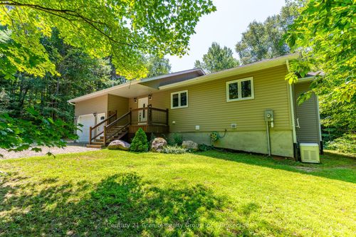 1012 Redner Rd, Algonquin Highlands, ON, K0M1S0 | Card Image
