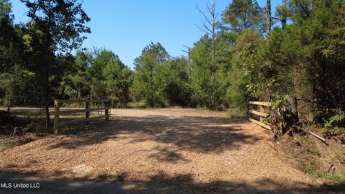 149 Lone Pine Rd, Canton, MS, 39046-7703 | Card Image