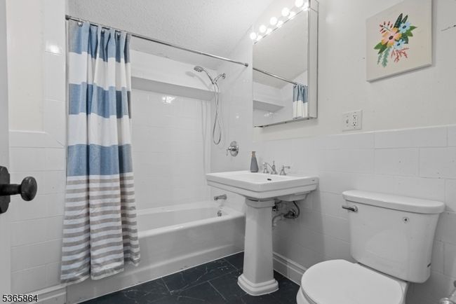 APT-219X - 300 Communipaw Ave, Townhouse with 3 bedrooms, 2 bathrooms and null parking in Jersey City NJ | Image 16