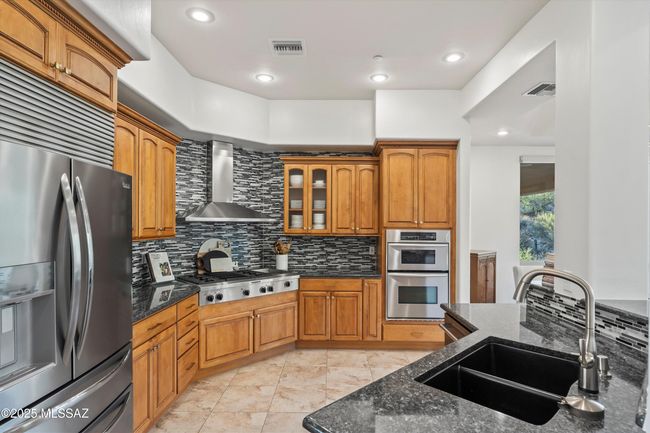 12-Kitchen | Image 14