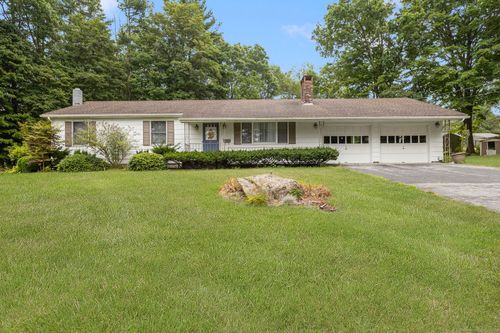 24 Blumenthal Dr, Killingly, CT, 06241-2139 | Card Image