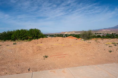 42-323 N 200 E, La Verkin, UT, 84745-1207 | Card Image