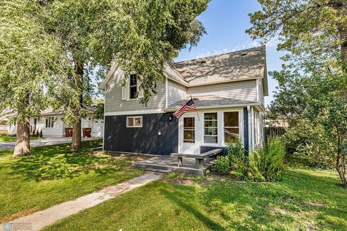 230 1st St, Arthur, ND, 58006-4127 | Card Image