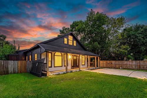 6833 Stone Haven Way, Houston, TX, 77085-4026 | Card Image
