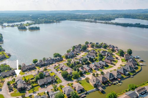 100 Lakepoint Dr, Gadsden, AL, 35901-5364 | Card Image