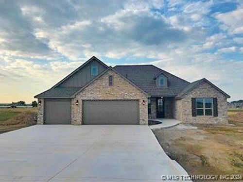 2150 E 154th Street, Skiatook, OK, 74070 | Card Image