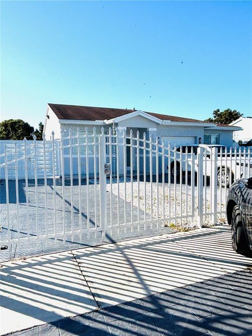 26728 Sw 128th Ct, Homestead, FL, 33032-7895 | Card Image