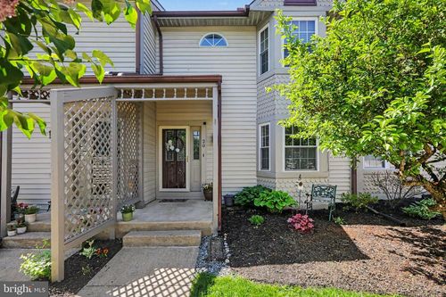 20 Shady Ln, ANNVILLE, PA, 17003-9300 | Card Image