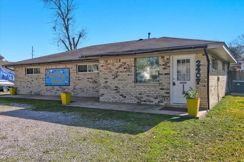 2407 8th St, Port Neches, TX, 77651-4535 | Card Image