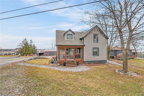 3745 King St, Vineland, ON, L0R2C0 | Card Image