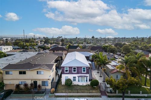 1885 Chestnut Ave, Long Beach, CA, 90806-6166 | Card Image