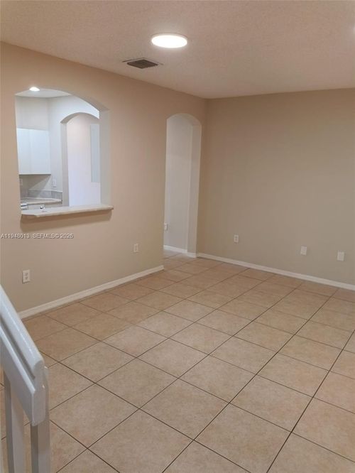 4210-4210 Ne 22nd Dr, Homestead, FL, 33033-6607 | Card Image