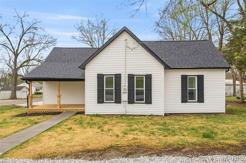 1020 W Cherry St, Troy, MO, 63379-1012 | Card Image