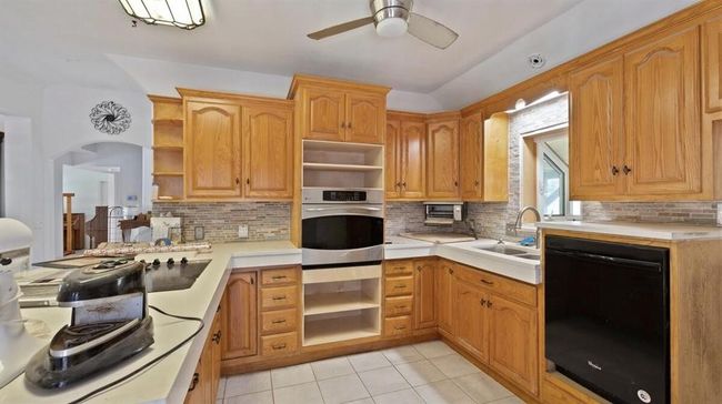 368 Riddle Rd, House other with 4 bedrooms, 2 bathrooms and 1 parking in Cedar Creek TX | Image 11