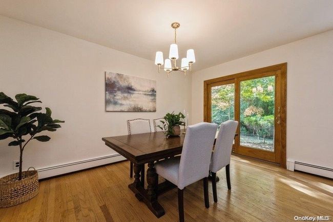 158 Chestnut Cir, House other with 3 bedrooms, 2 bathrooms and null parking in Northport NY | Image 5