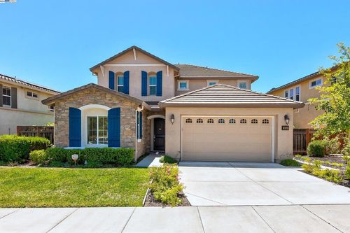 2528 Amantea Way, Dublin, CA, 94568-7343 | Card Image