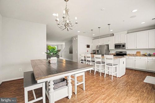 14798 Mason Creek Cir, WOODBRIDGE, VA, 22191-3327 | Card Image