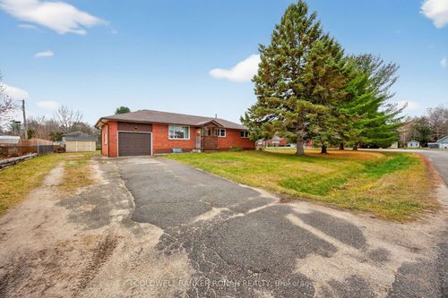 200 Calford St, Angus, ON, L0M1B0 | Card Image