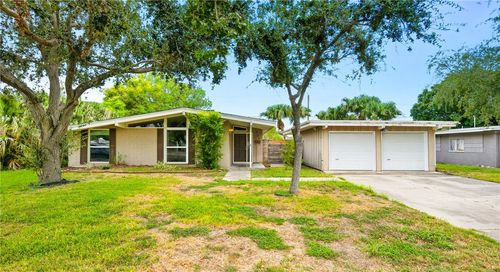 533 Parade Dr, Corpus Christi, TX, 78412-3149 | Card Image