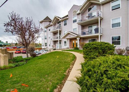 305-5435 Lakeshore Drive, Sylvan Lake, AB, T4S1T2 | Card Image