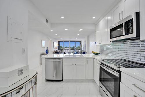 unit-506-6 Royal Palm Way, Boca Raton, FL, 33432-7848 | Card Image