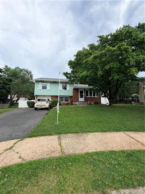 2521 Lumber Street, Allentown City, PA, 18103 | Card Image