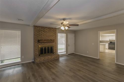 200 Three Oaks Drive, Midwest City, OK, 73130 | Card Image