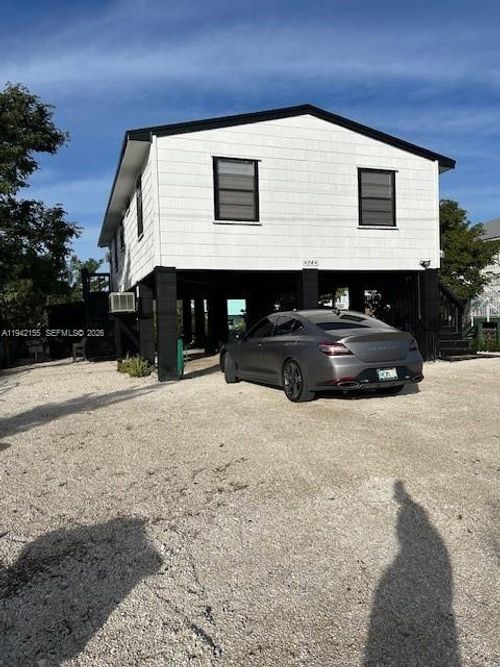 74 Pelican Ln, Big Pine Key, FL, 33043-3314 | Card Image