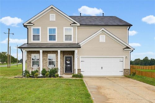 4210 Barrow Farm Rd, Kernersville, NC, 27284-0001 | Card Image