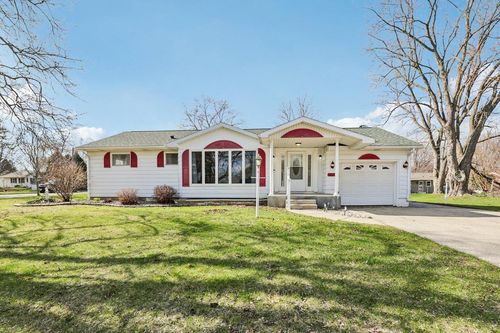 933 Mulberry Street Street, LAKE MILLS, WI, 53551 | Card Image